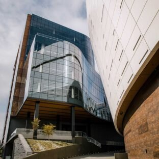 jason-leung-tshDiJpuHW8-unsplash